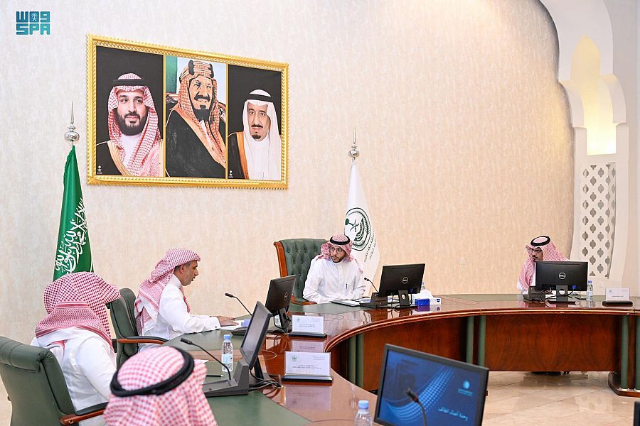 سموُ محافظ الطائف يلتقي رئيس القطاع الغربي في شركة المياه الوطنية