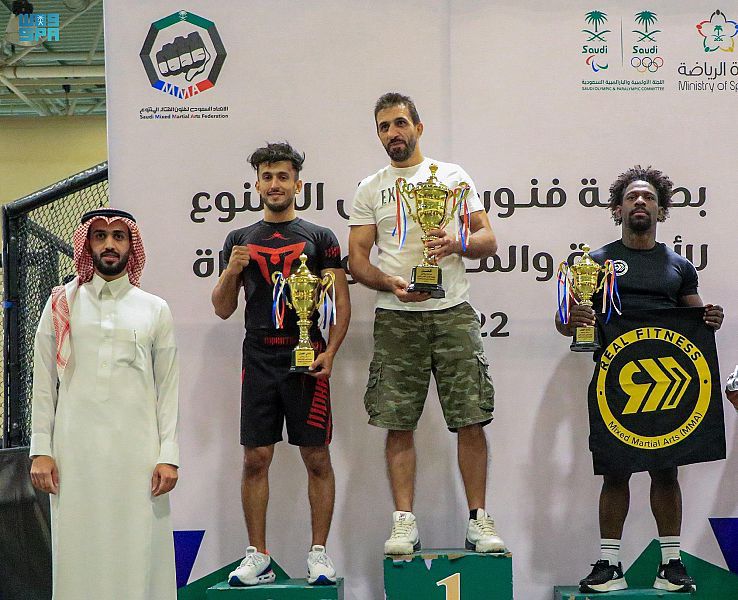 عسيري والهزاع يتوجان أبطال بطولة الأندية والمراكز والهواة لفنون القتال المتنوع