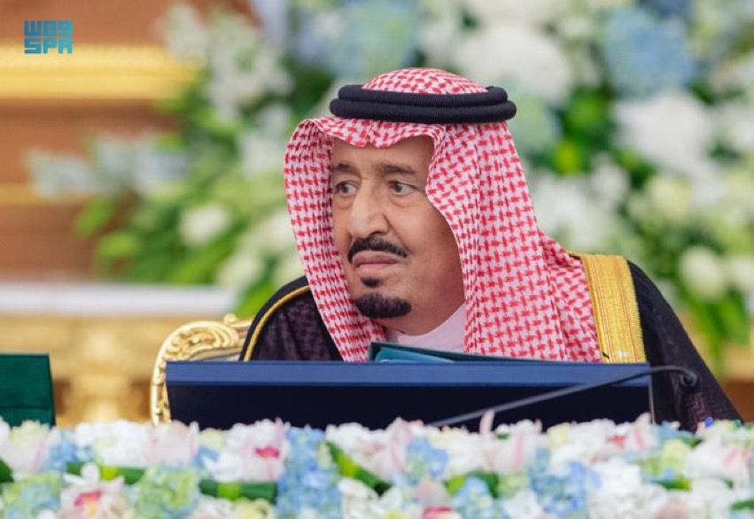 خادم الحرمين الشريفين يرأس جلسة مجلس الوزراء