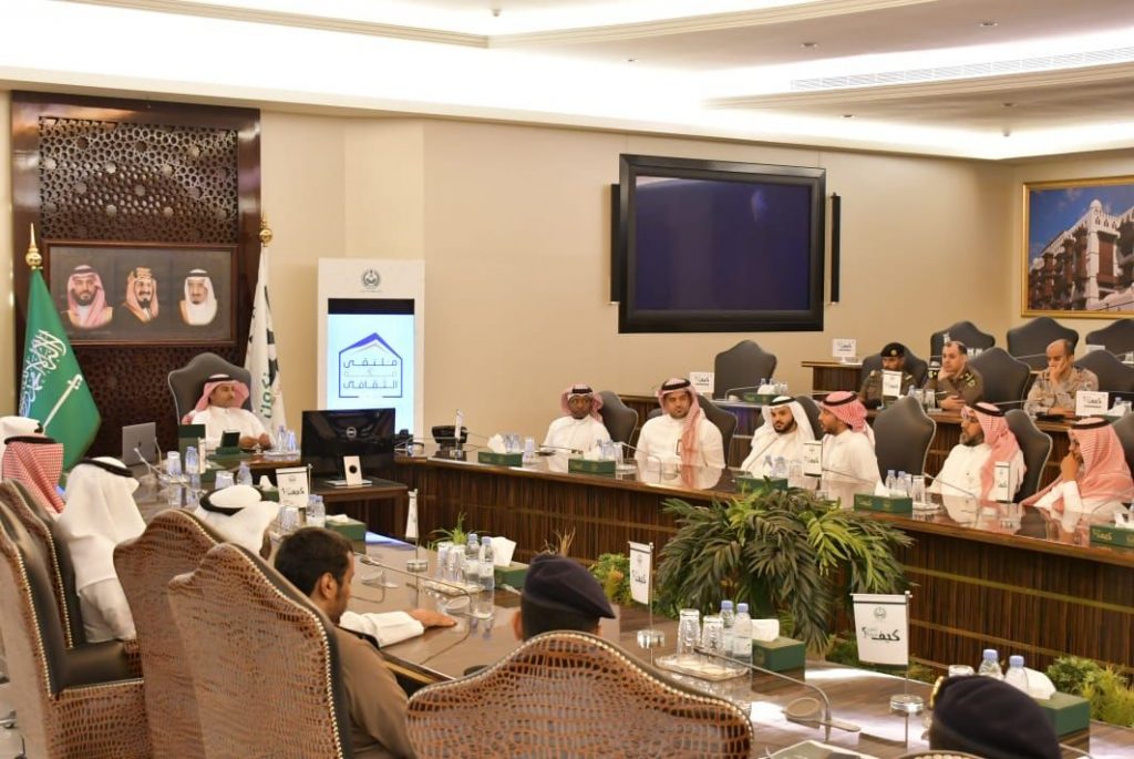 أمانة ملتقى مكة الثقافي يعقد حلقة نقاش للتعريف بمهام منسقي مبادرات الملتقى