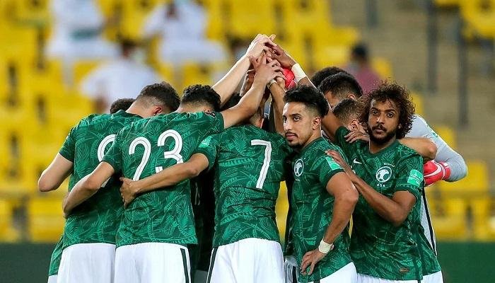 توجيهات للجهات الحكومية بتقديم نهاية دوام اليوم الثلاثاء إلى الساعة 12 ظهرًا..وذلك دعماً للمنتخب أمام الأرجنتين