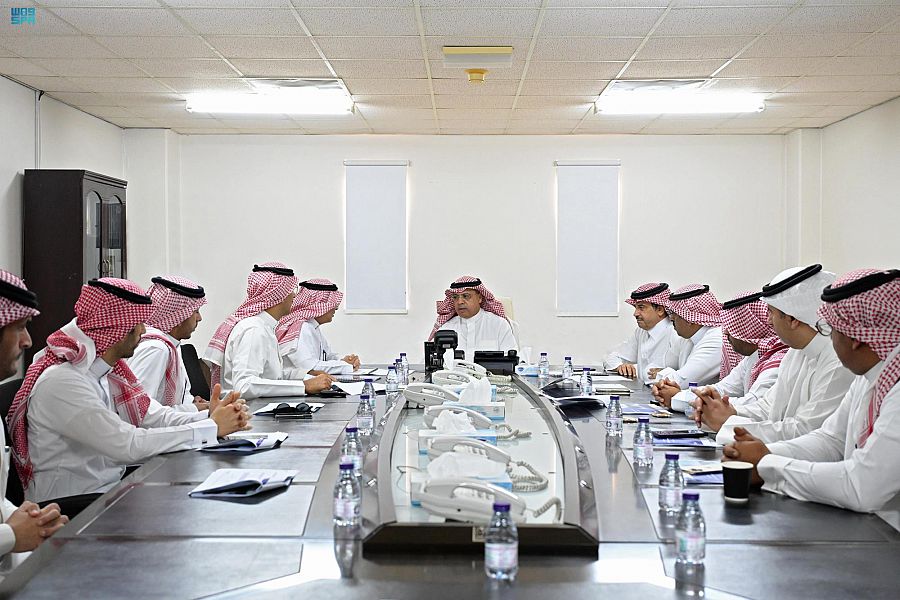 رئيس هيئة الطيران المدني يتفقد مطار الأحساء الدولي