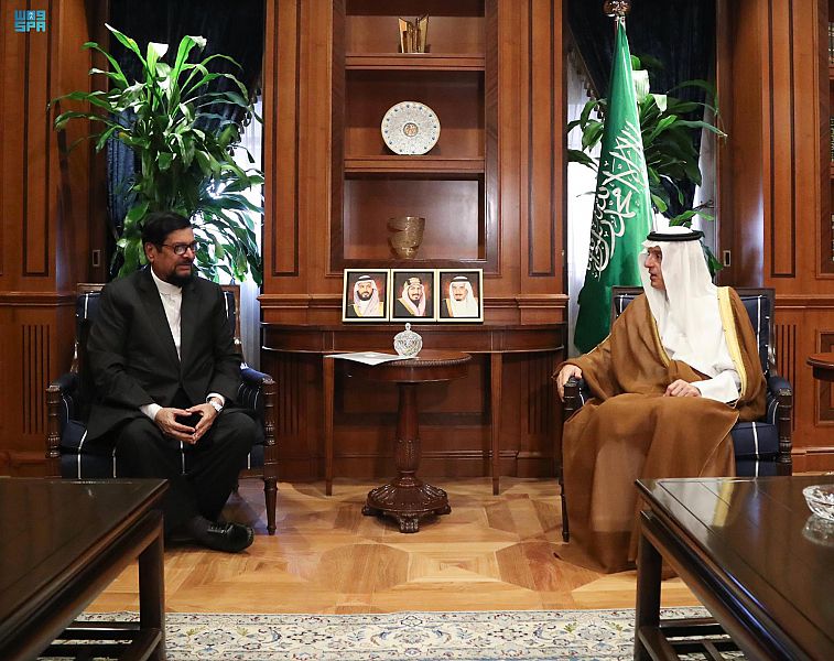 وزير الدولة للشؤون الخارجية يستقبل سفير جمهورية موريشيوس