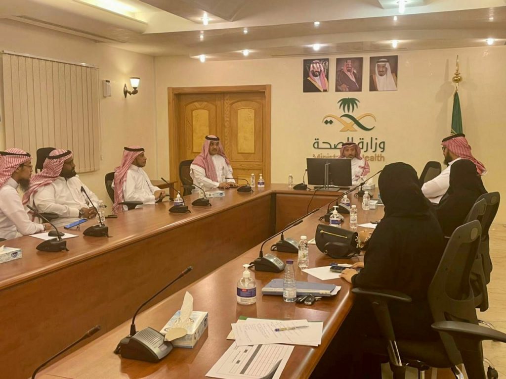 متابعة أعمال لجنة الصحة المدرسية بمكة المكرمة
