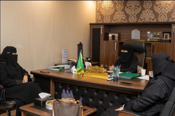 امانه العاصمه المقدسه والكليه التقنيه يبحثان سبل التعاون