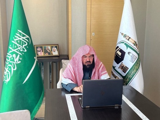 السديس يرعى حلقة النقاش التي أطلقتها الإدارة العامة للمبادرات النسائية بعنوان ( مبادرة باحثات ) .