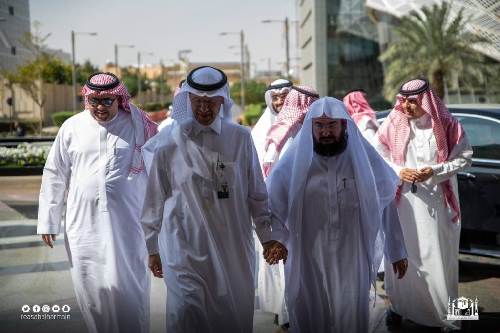 وزير الطاقة يجتمع بالرئيس العام للمسجد الحرام والمسجد النبوي