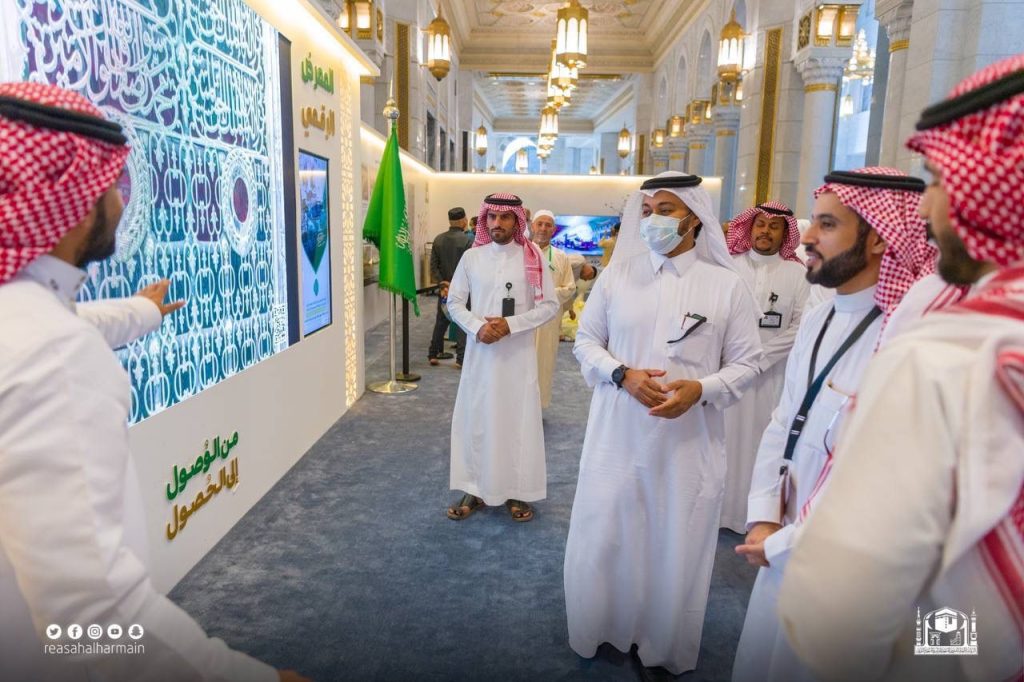 الشؤون الإعلامية بالرئاسة العامة لشؤون المسجد الحرام والمسجد النبوي،،، تزور المعارض الرمضانية بالمسجد الحرام