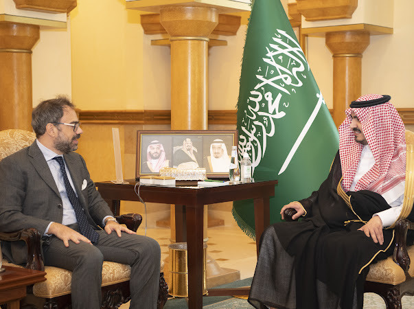 نائب أمير منطقة مكة المكرمة يستقبل القنصل العام الإيطالي
