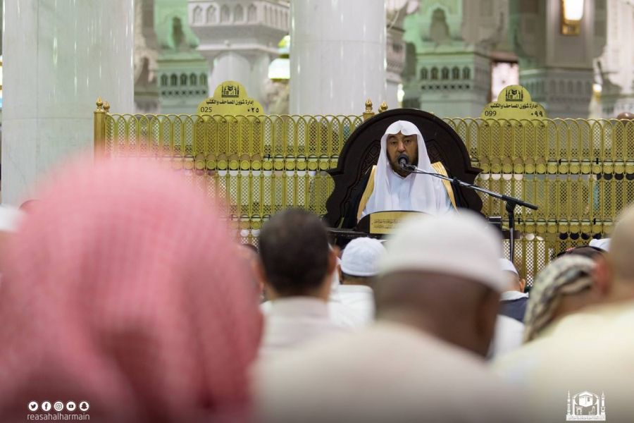 الشيخ الصقير يلقي درساً بعنوان (التعليق على كتاب الجامع مِن كتاب بلوغ المرام)