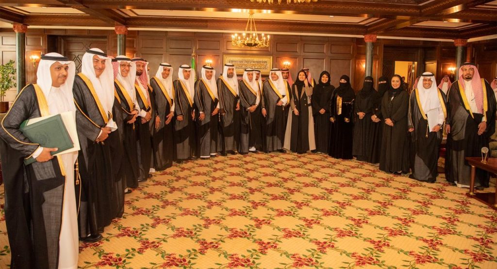أمير تبوك يستقبل وفد أعضاء مجلس الشورى