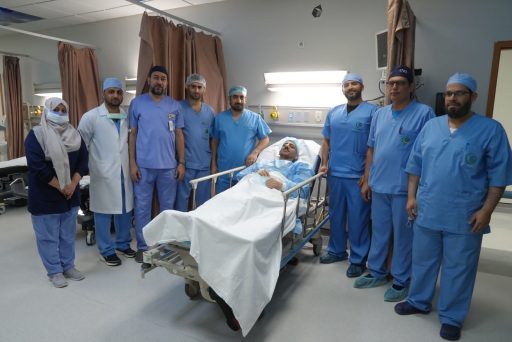 عملية عاجلة تنقذ حاج من العمى واستعادة البصر عقب إنفصال الشبكية بمدينة الملك عبدالله الطبية