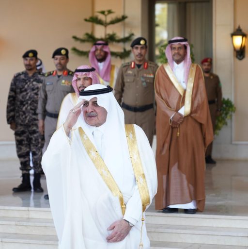 أمير منطقة تبوك يستقبل المهنئين بعيد الأضحى المبارك