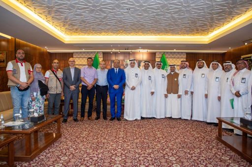 وزير الشؤون الدينية التونسي يلتقي برئيس مطوفي حجاج الدول العربية