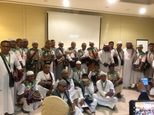 مركز حي الملك فهد بمكة يستقبل عدد من حجاج الفلبين