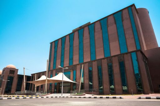 عملية الأربع ساعات تنقذ حياة حاج من انفجار المراره بمستشفى الملك فيصل بمكة