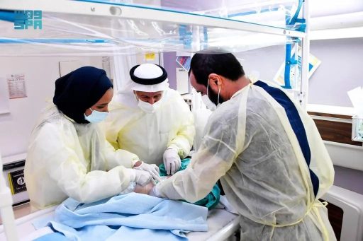 إنفاذًا لتوجيهات خادم الحرمين الشريفين وسمو ولي عهده الأمين .. إجراء عملية فصل التوأم السيامي السوري “بسام وإحسان” يوم غدٍ الخميس
