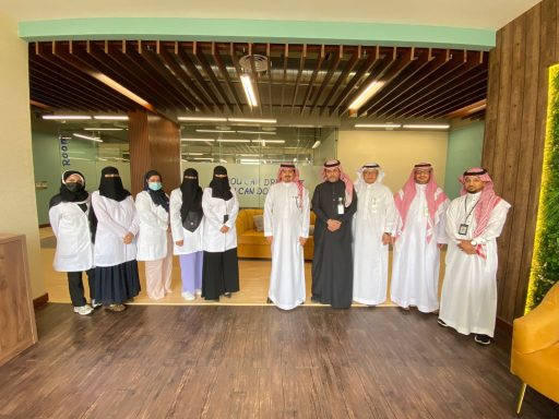 الرئيس التنفيذي لتجمع مكة المكرمة يدشن منصة الخدمة الاجتماعية الرقمية
