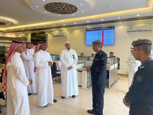 مدير مركز العمليات الأمنية الموحدة بمنطقة مكة المكرمة  911 يطّلع على مهام وأعمال مركز العمليات والطوارىء بتعليم مكّة