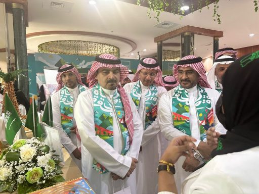 أوبريت غنائي والعرضة السعودية في احتفالية تجمع مكة الصحي وتعليم مكة باليوم الوطني ٩٣