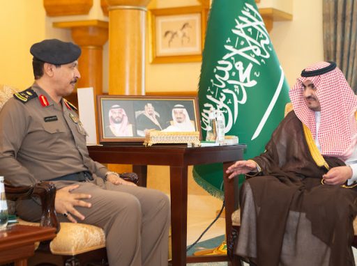 نائب أمير منطقة مكة المكرمة يتسلم تقرير مديرية الدفاع المدني بالمنطقة