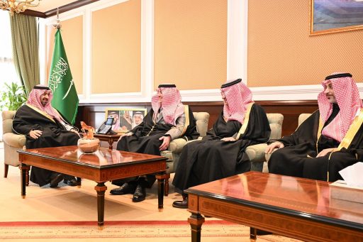 نائب أمير منطقة تبوك يستقبل المشرف العام على البرنامج الوطني للتنمية المجتمعية في المناطق