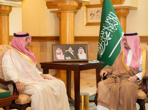 نائب أمير منطقة مكة المكرمة يستقبل مدير مكافحة المخدرات بالمنطقة