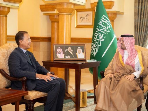 نائب أمير منطقة مكة المكرمة بستقبل القنصل العام لموريتانيا