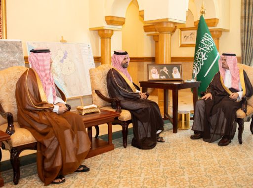 نائب أمير مكة يستقبل رئيس جامعة جدة
