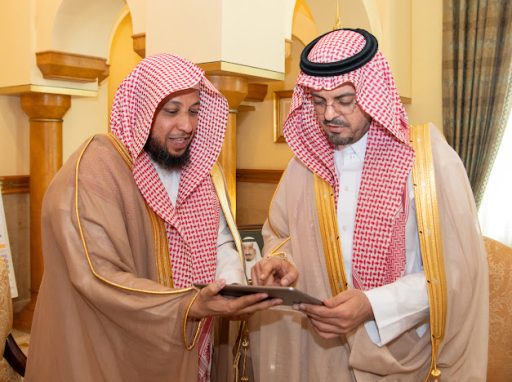 نائب أمير منطقة مكة يدشن حملة “الدين يسر”