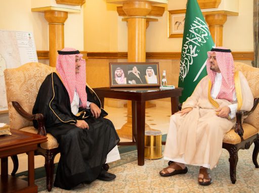 نائب أمير مكة يستقبل مدير فرع الإدارة العامة للمجاهدين بالمنطقة منصور السعيدي