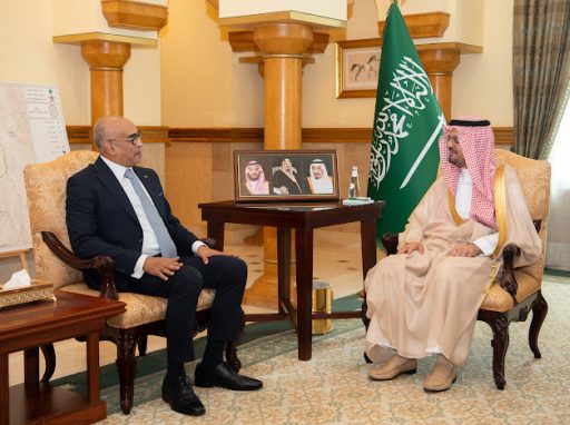 نائب أمير مكة يستقبل قنصلي كوريا ومصر