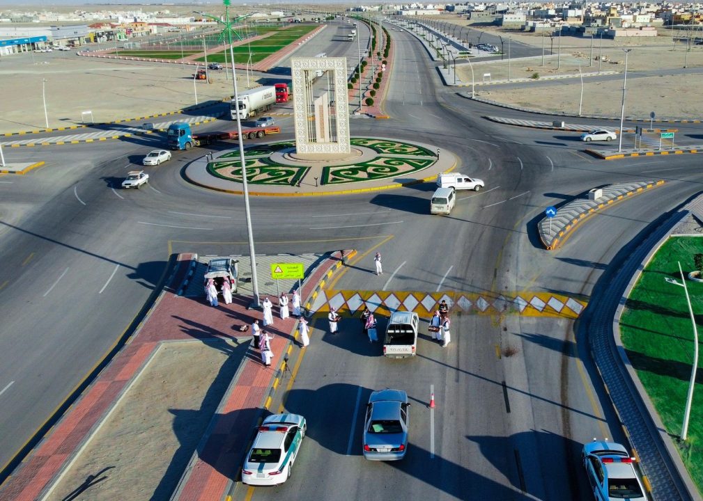 في نسختها الثانية … مستشفى النعيرية العام يوزع وجبات إفطار للصائمين