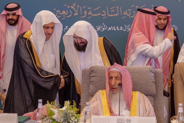 رئيس الشؤون الدينية؛ يثني في كلمته أمام المجلس التأسيسي لرابطة العالم الإسلامي على جهود سماحة المفتي.