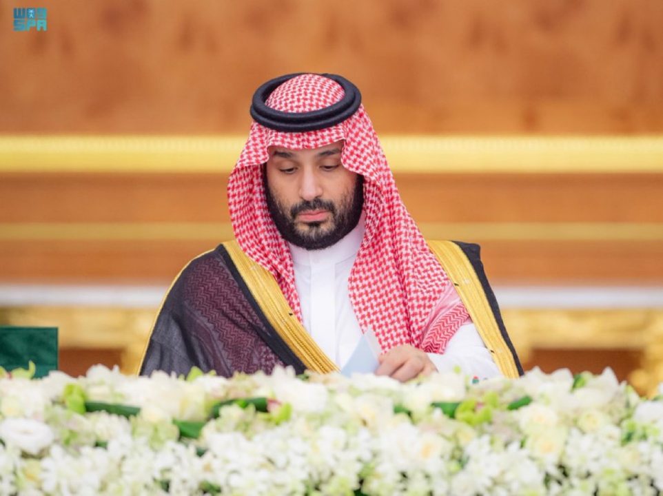 سمو ولي العهد يتلقى اتصالاً هاتفياً من ملك البحرين