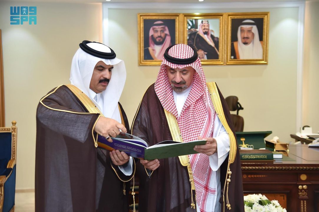 الأمير جلوي بن عبدالعزيز يستعرض خطة عمل الأمانة وفرع وزارة التجارة بالمنطقة خلال إجازة عيد الفطر المبارك