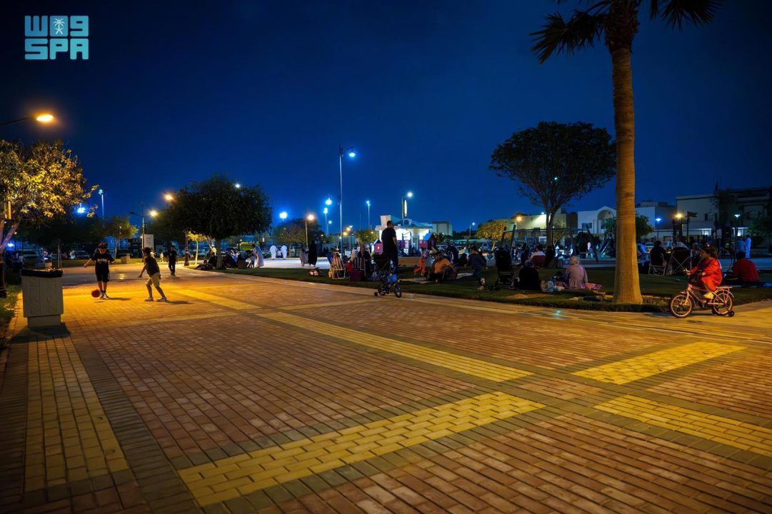 أمانة الرياض تشارك الأهالي الاحتفال بعيد الفطر