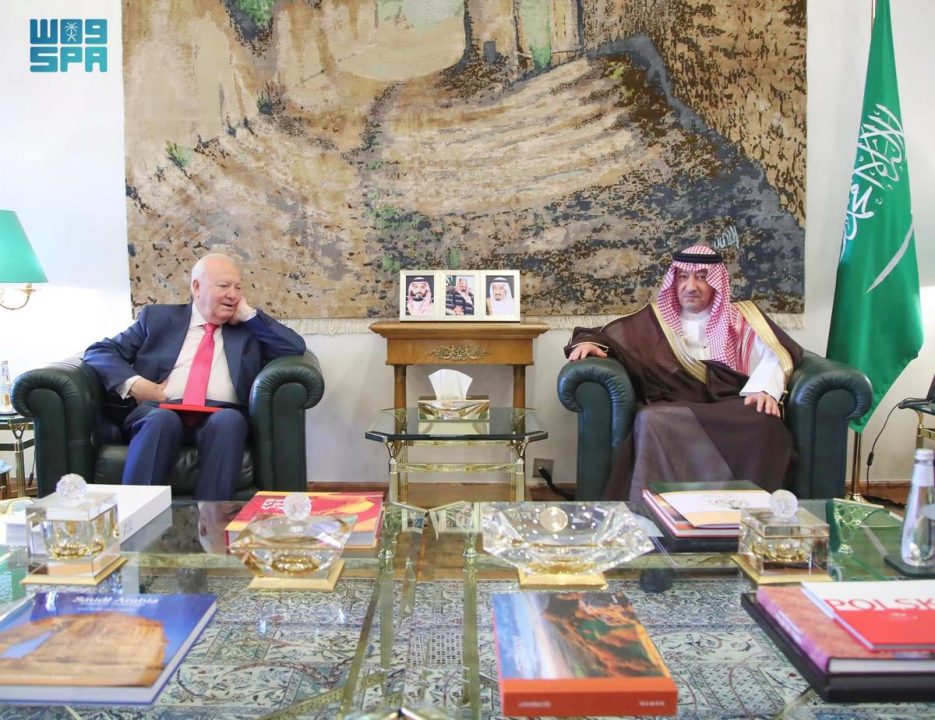 نائب وزير الخارجية يستقبل الممثل السامي لتحالف الحضارات التابع للأمم المتحدة