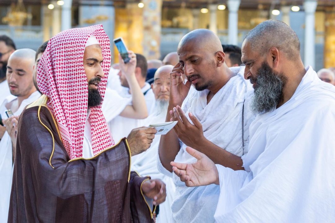 رئاسة الشؤون الدينية هيأت الأجواء التعبدية،،، لتعميق فضيلة يوم الجمعة