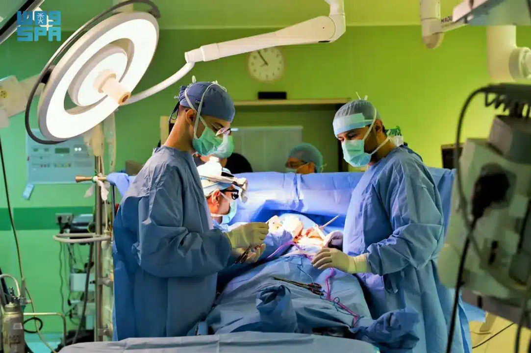 إجراء أول عملية قلب مفتوح لحاج إندونيسي بالمدينة المنورة