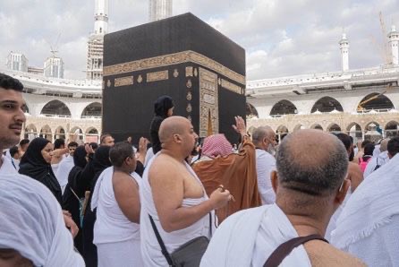 رئاسة الشؤون الدينية تعزز مبادرة “وليطوفوا” بكفاءات وطنية متطوعة مؤهلة شرعيا