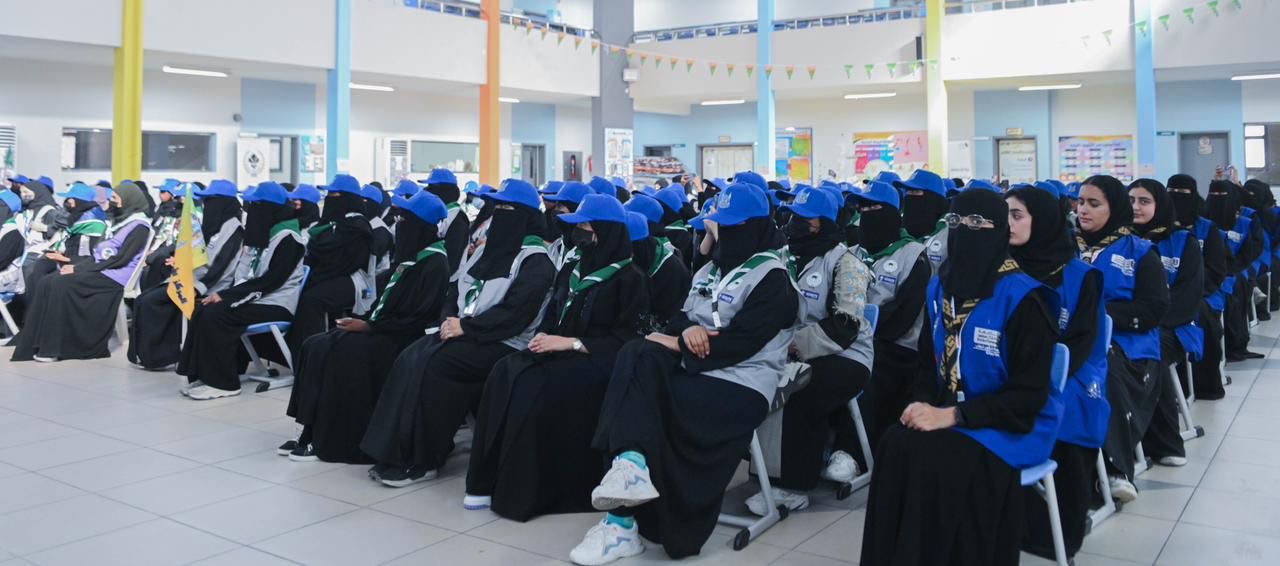 فتيات الكشافة.. عطاء وتفاني متوج بدعوات ضيوف الرحمن