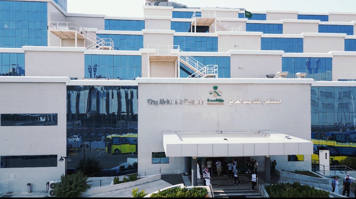 تجمع مكة المكرمة ينقذ حاجة مصرية من الشلل بعد تدخل جراحي عاجل