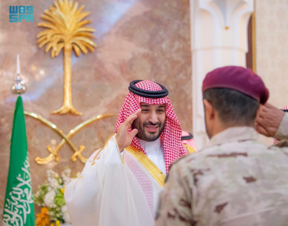 نيابة عن خادم الحرمين الشريفين.. سمو ولي العهد يستقبل أصحاب السمو الأمراء ومفتي عام المملكة وأصحاب الفضيلة والمعالي وكبار المدعوين من دول مجلس التعاون والمسؤولين وقادة القطاعات العسكرية المشاركة في الحج