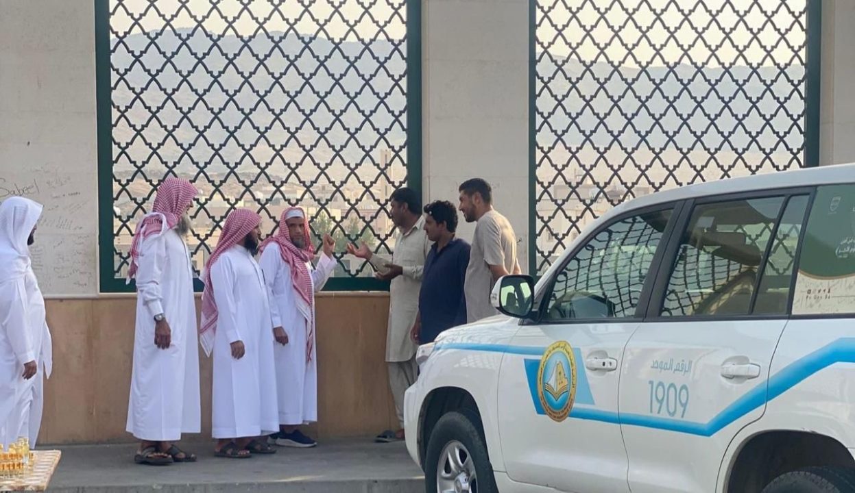 الأمين العام لشؤون الحج والعمرة والزيارة بالرئاسة العامة لهيئة الأمر بالمعروف: مليون و ٢٠٠ ألف بطاقة ذكية و ١٧ خدمة تقنية نوعية لإثراء تجربة الزوار بالمدينة المنورة