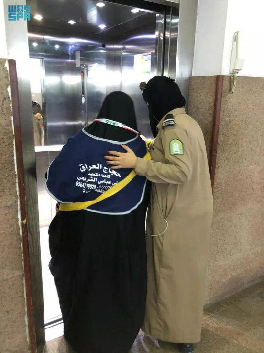 جهود إنسانية وإرشادية لخدمة الزائرات في المساجد التاريخية بالمدينة المنورة