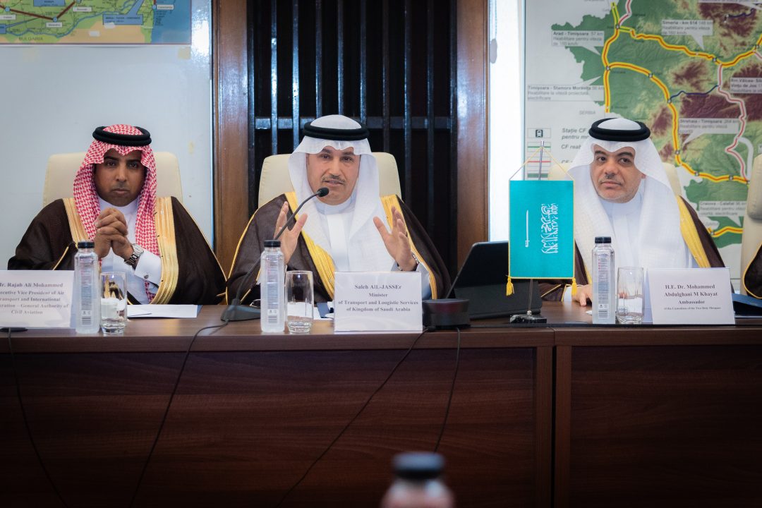 الجاسر يبحث مع نظيره الروماني سبل تعزيز التعاون المشترك ويوقعان مذكرة تفاهم في مجال الخدمات اللوجستية