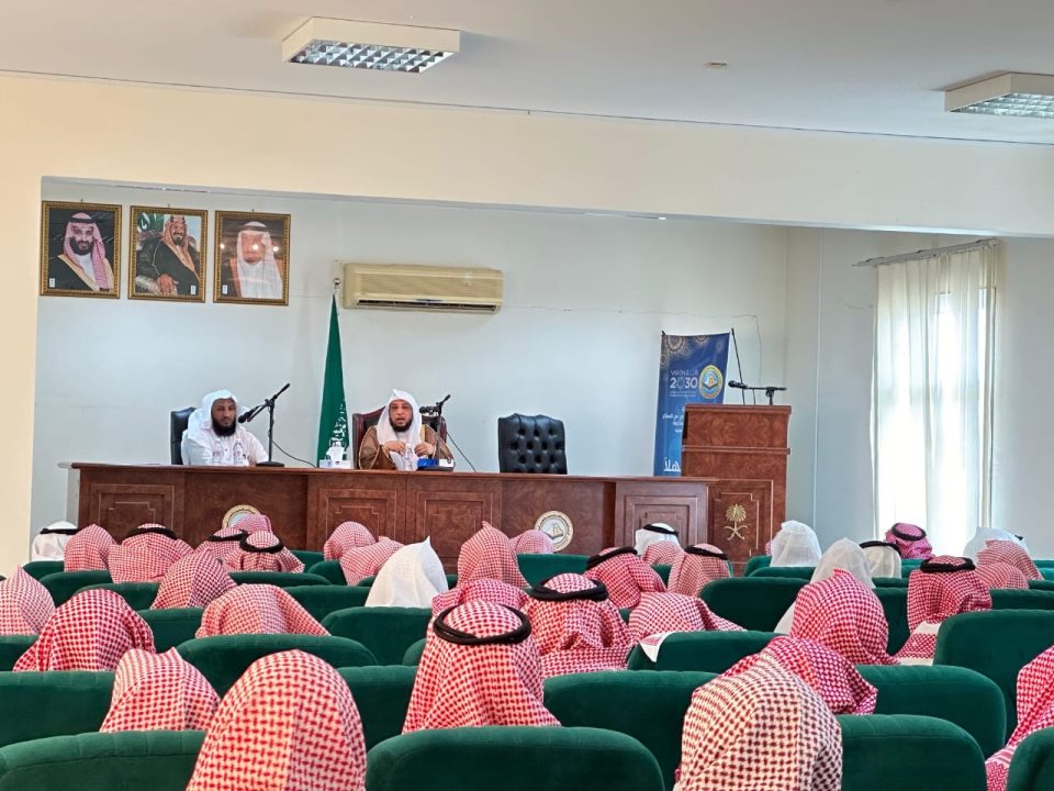 فرع هيئة الأمر بالمعروف بمنطقة مكة المكرمة يقيم لقاءً توجيهياً لمنسوبي هيئة محافظة جدة.