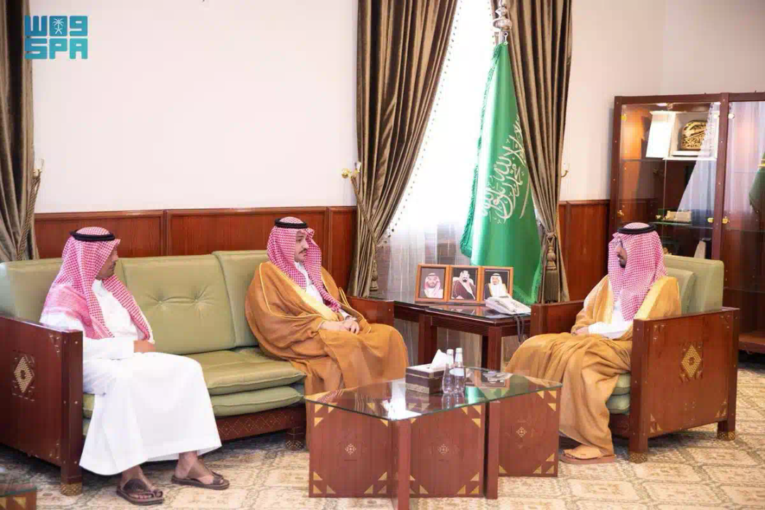 محافظ الخرج يستقبل رئيس الغرفة التجارية بالمحافظة