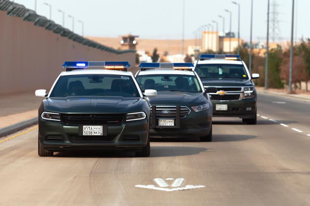 دوريات الأمن بمحافظة الطائف تقبض على شخص لترويجه أقراصًا خاضعة لتنظيم التداول الطبي